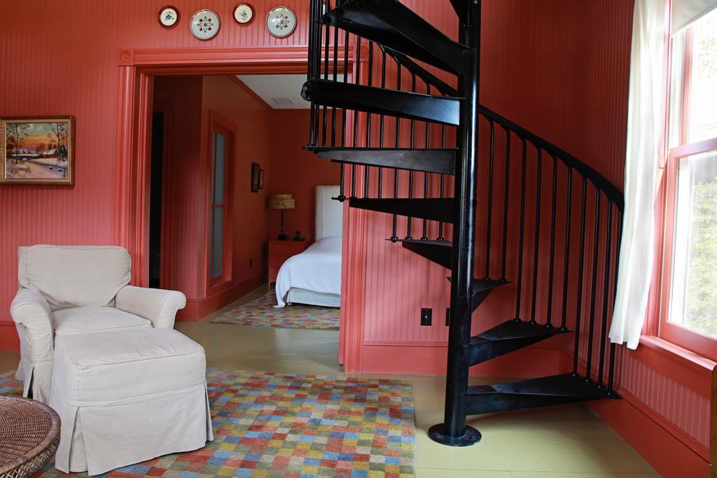 The Porches At Mass Moca Estalagem North Adams